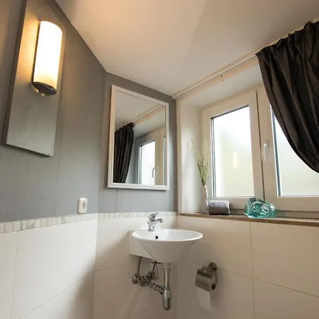 Hochwertige Serviced Und Monteurwohnungen In