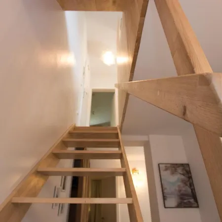 Hochwertige Serviced Und Monteurwohnungen In *