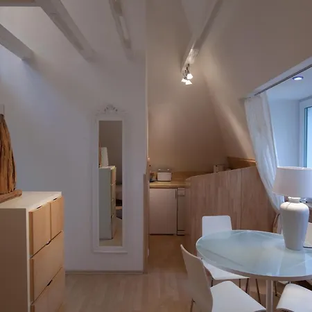 Hochwertige Serviced Und Monteurwohnungen In Apartamento