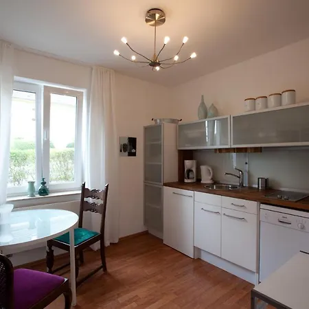 Hochwertige Serviced Und Monteurwohnungen In *