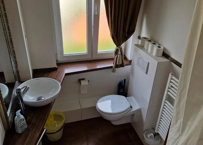 Hochwertige Serviced Und Monteurwohnungen In *