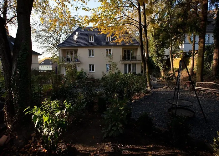 Hochwertige Serviced Und Monteurwohnungen In *