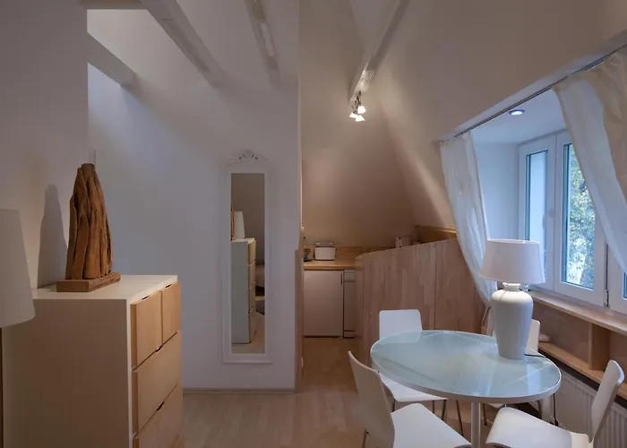 Hochwertige Serviced Und Monteurwohnungen In Апартаменты