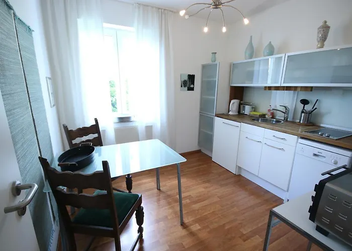 Hochwertige Serviced Und Monteurwohnungen In Мильгейм-на-Руре