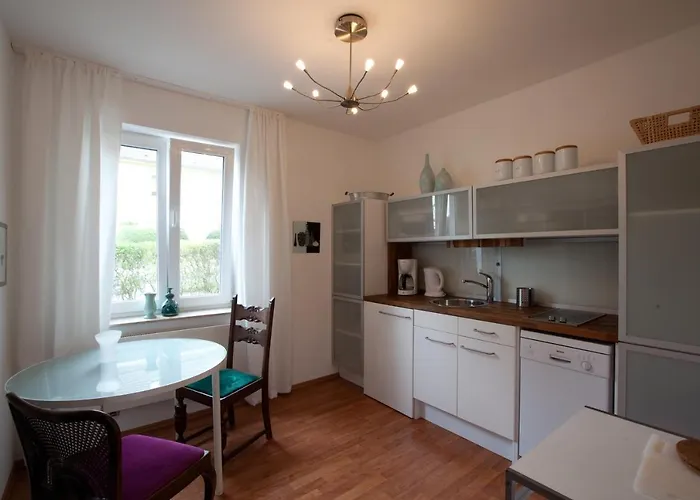 Hochwertige Serviced Und Monteurwohnungen In *